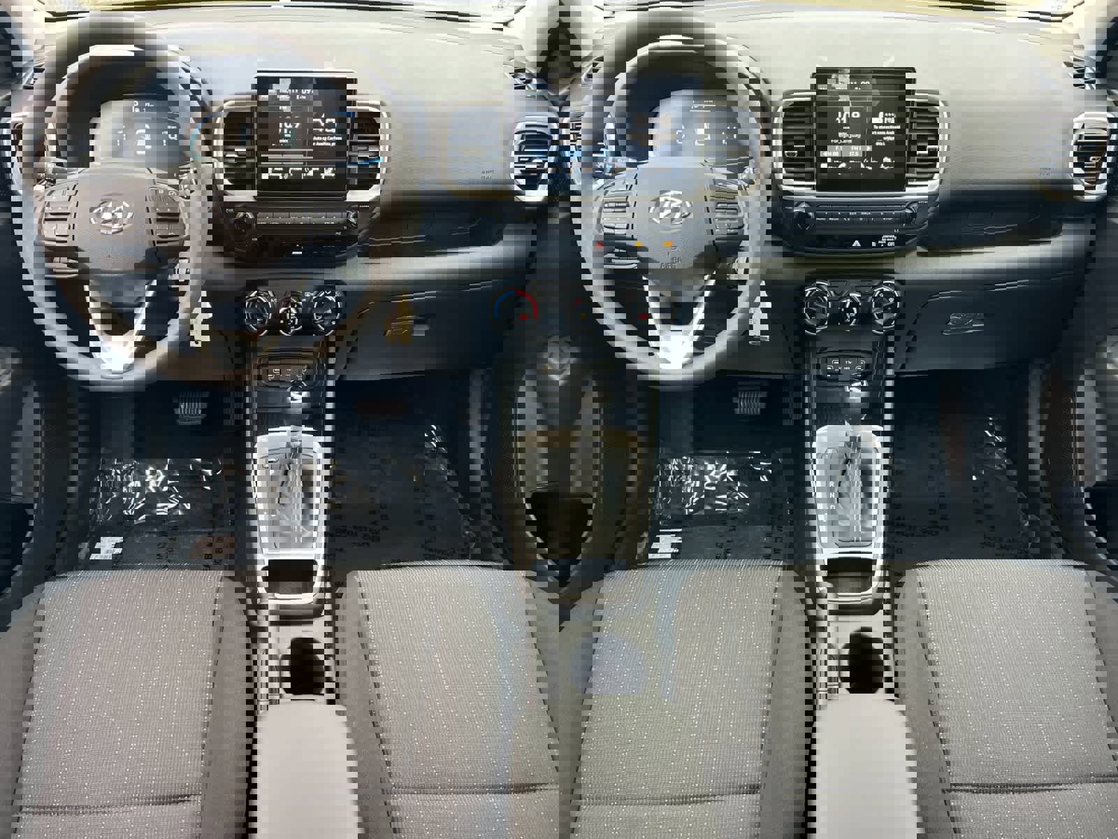 New 2026 Hyundai Venue SE image 3