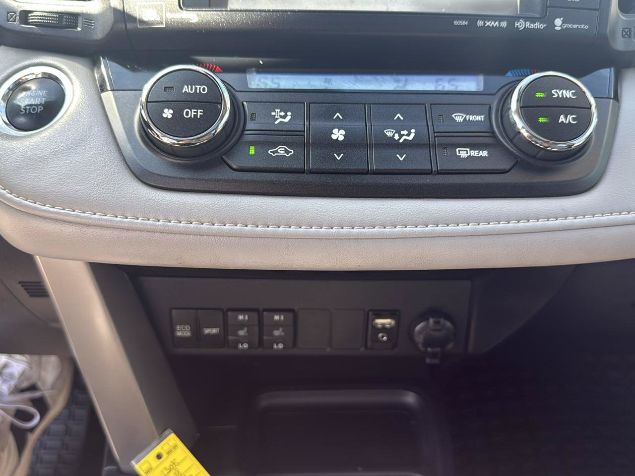 Used 2018 Toyota RAV4 Platinum FWD image 22
