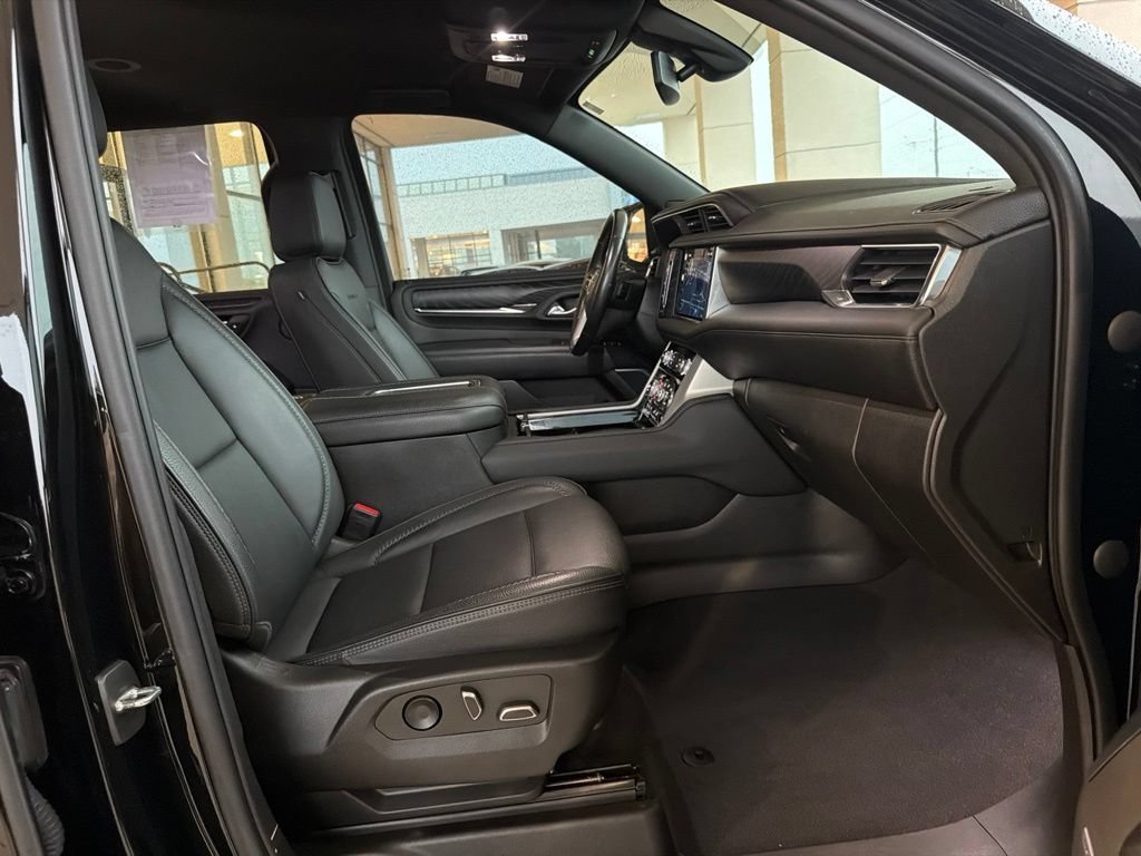 Used 2022 GMC Yukon Denali AWD/4WD image 25