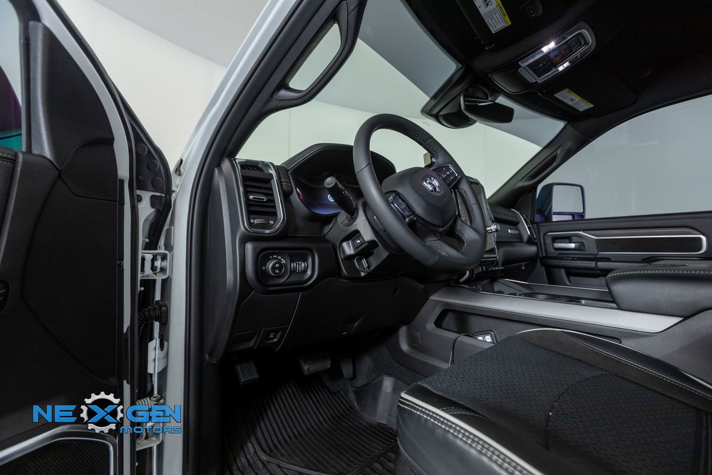 Used 2025 RAM 3500 Laramie w/ Night Edition image 11