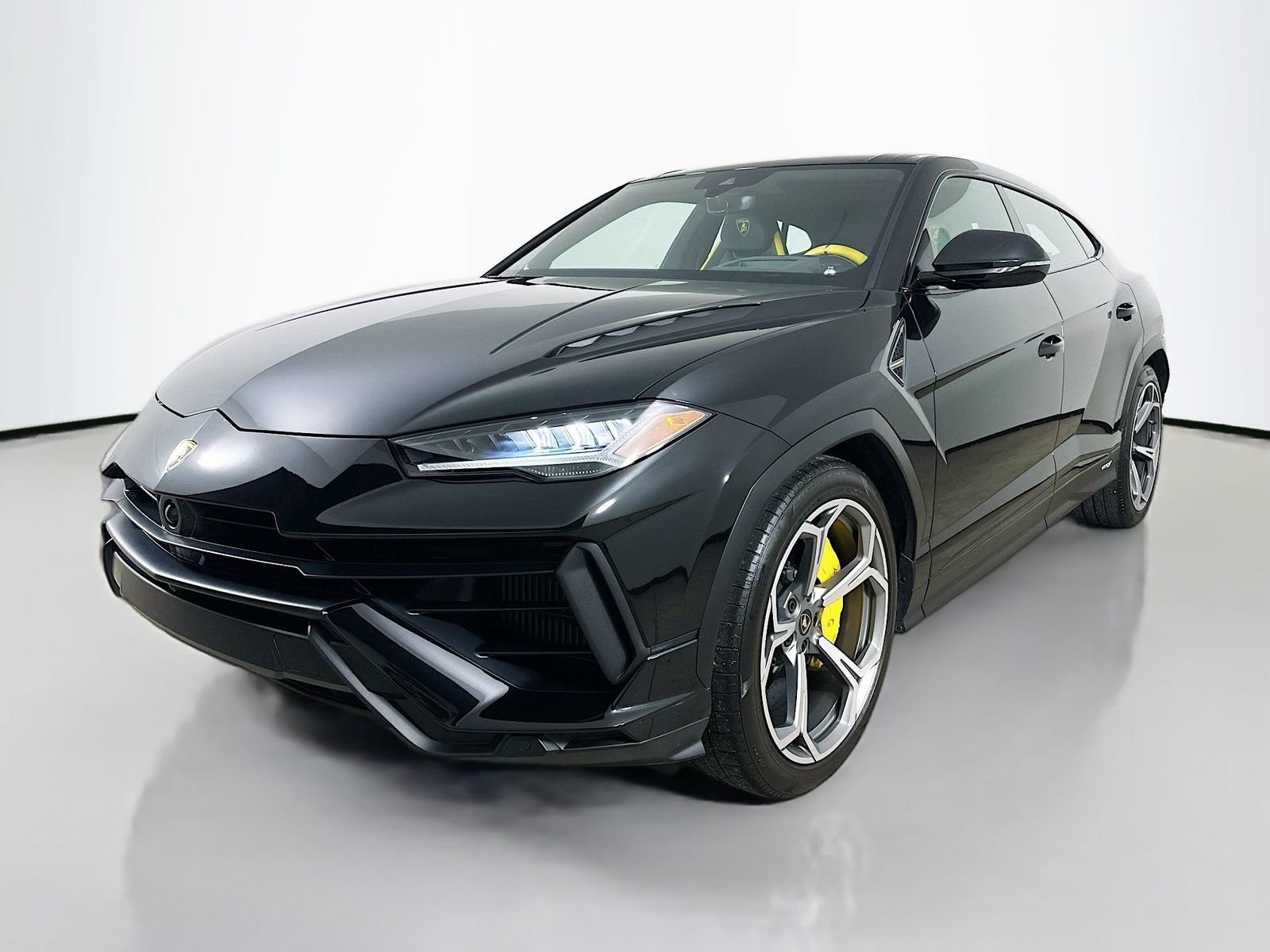 Used 2024 Lamborghini Urus S AWD/4WD image 1