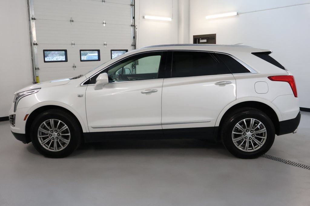 Used 2018 Cadillac XT5 Luxury w/ Driver Awareness Package AWD/4WD image 4