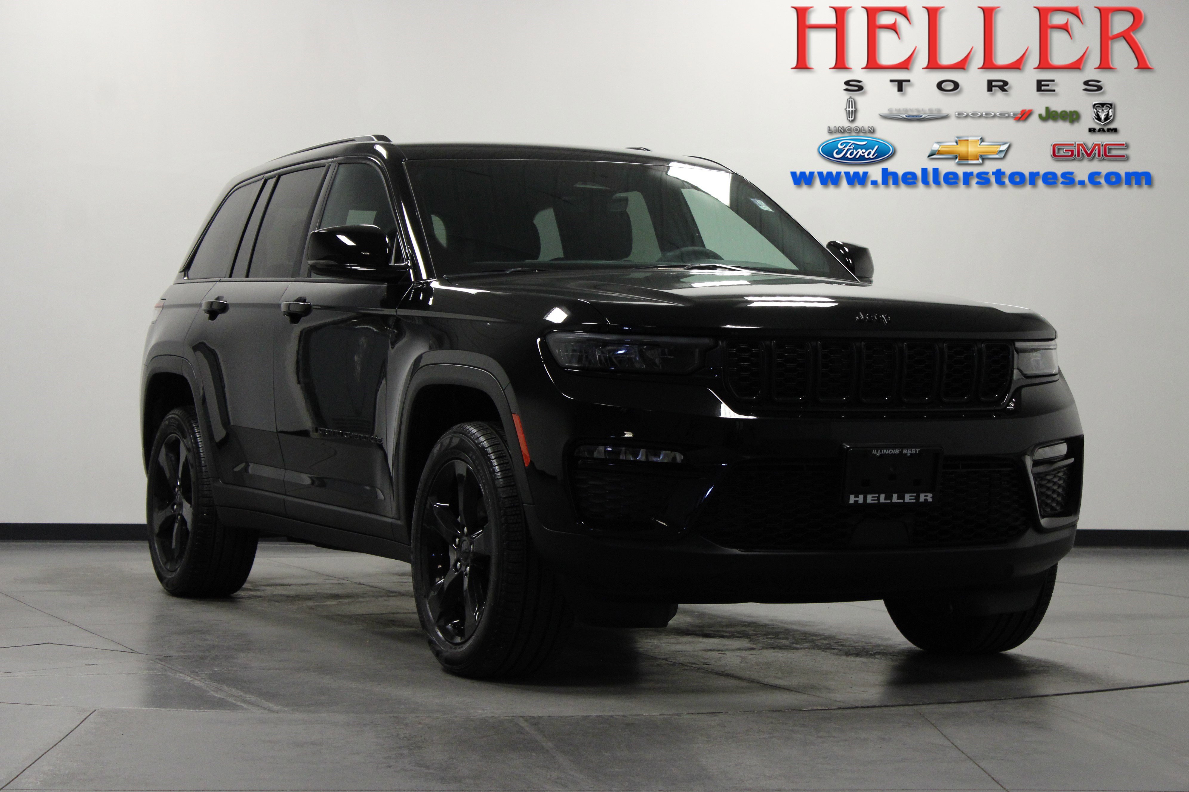 Used 2025 Jeep Grand Cherokee Limited w/ Black Appearance Package