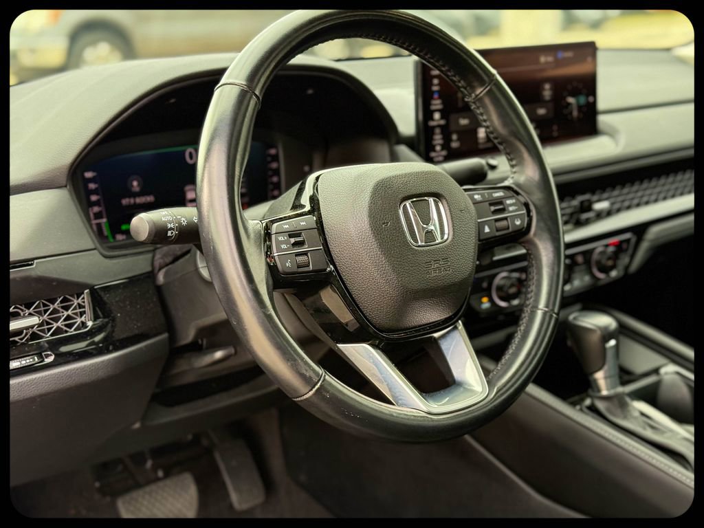 Used 2024 Honda Accord Touring image 19