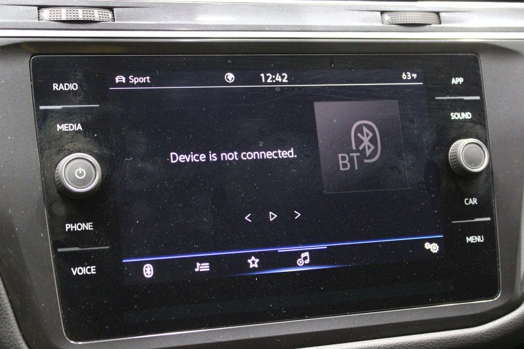 Used 2022 Volkswagen Tiguan SE image 29