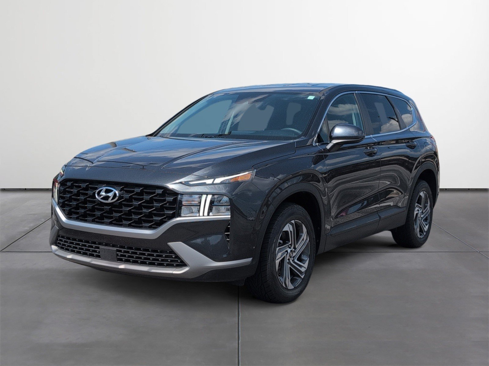 Used 2023 Hyundai Santa Fe SE FWD image 2