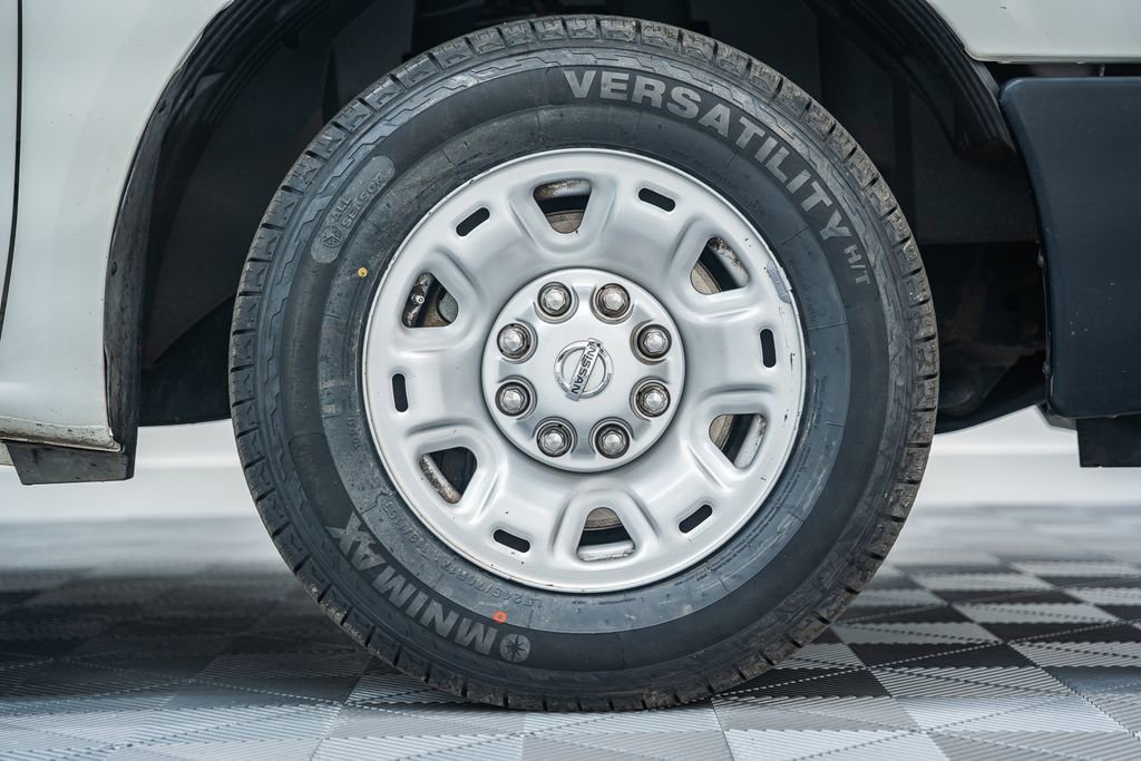 Used 2018 Nissan NV 2500 SV w/ Navigation Package image 10