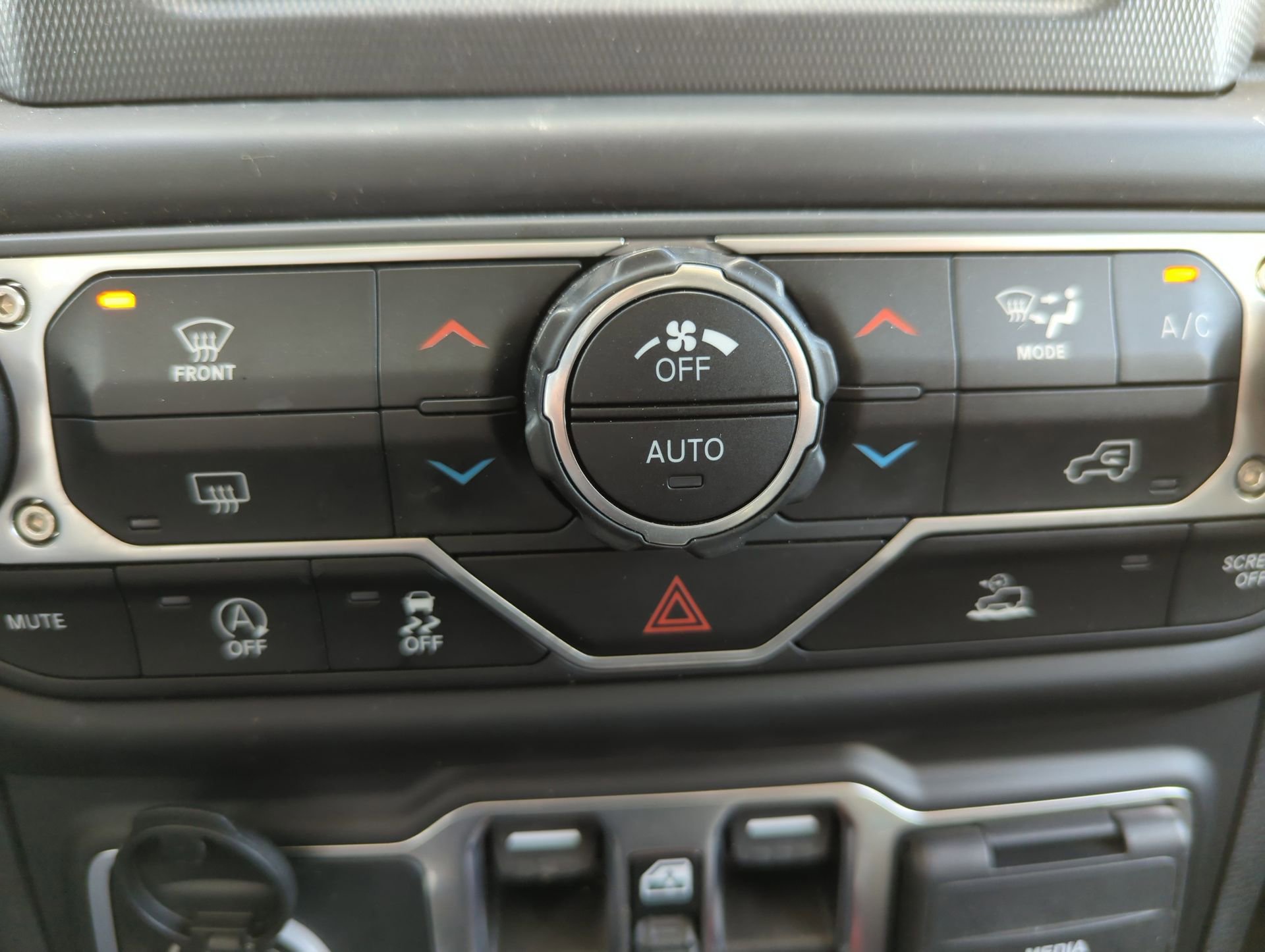 Used 2021 Jeep Gladiator Mojave image 24