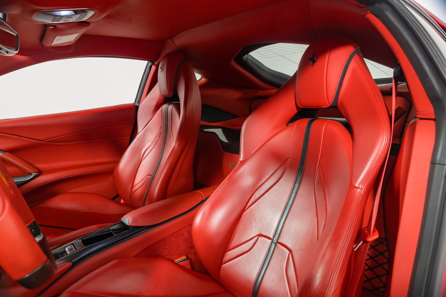 Used 2018 Ferrari 812 Superfast RWD image 24