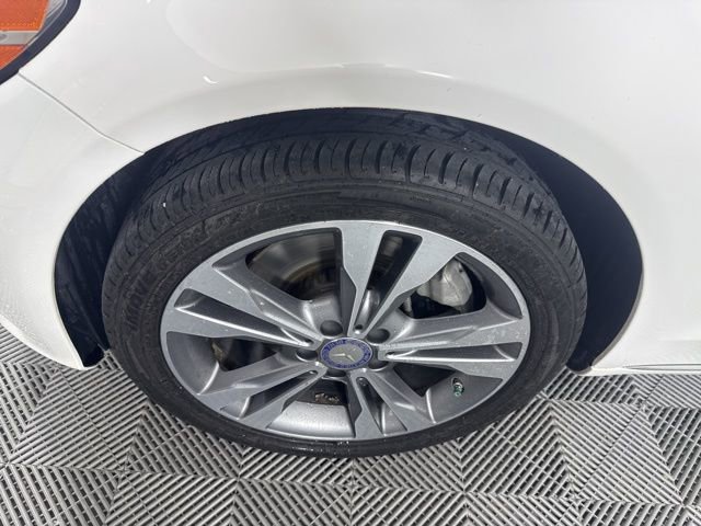 Used 2017 Mercedes-Benz C 300 4MATIC Sedan image 10