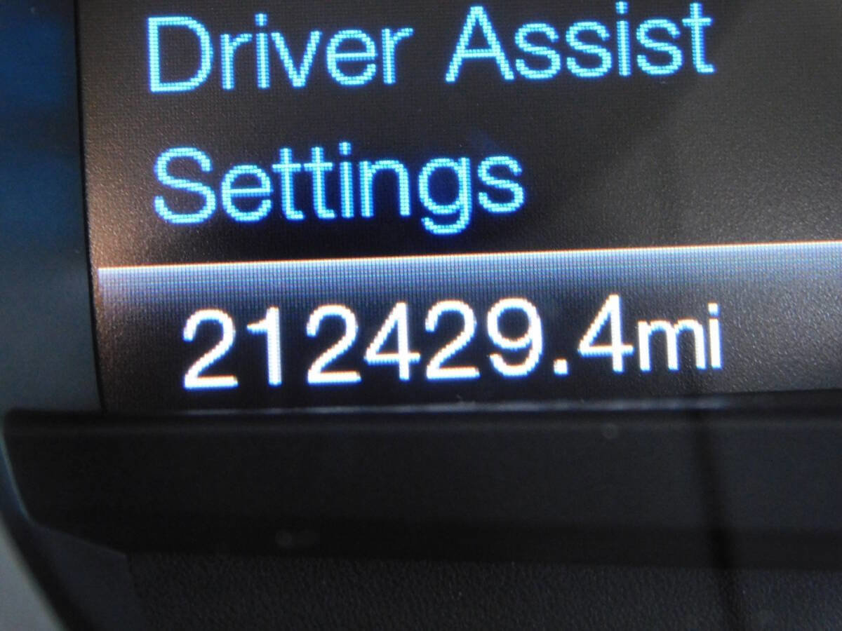 Used 2018 Ford Edge Titanium w/ Equipment Group 302A image 11