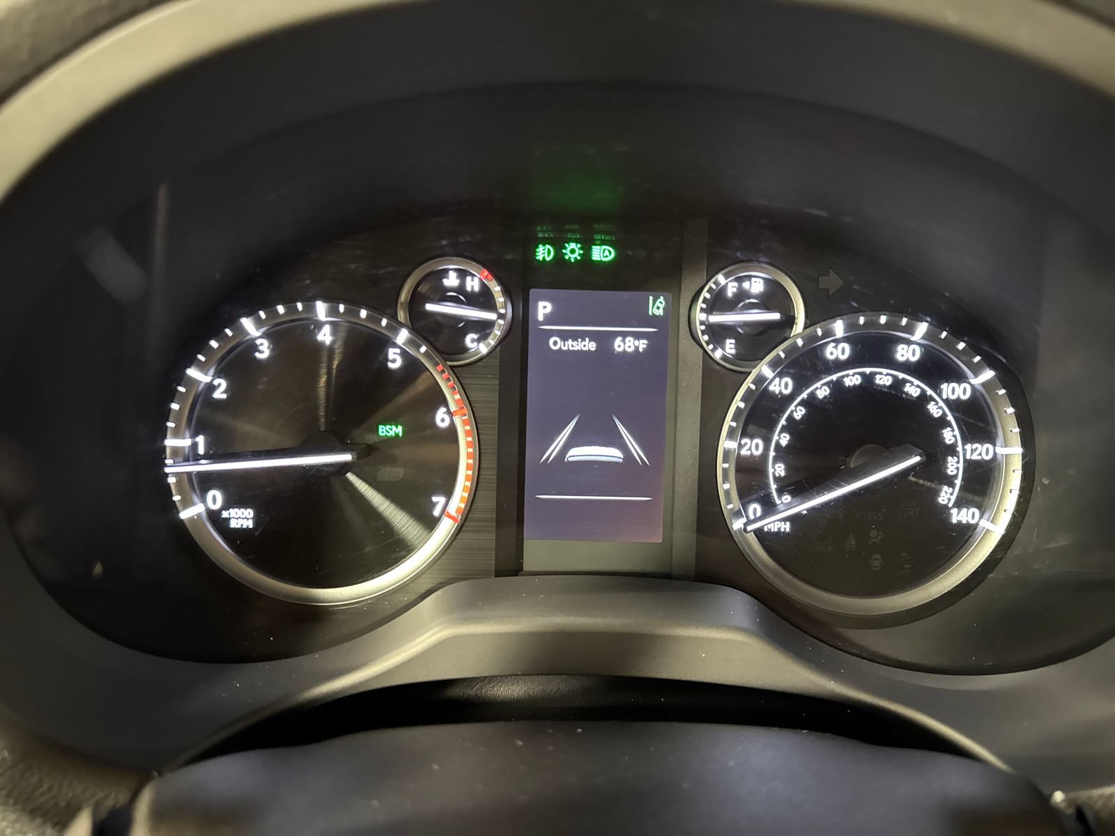Used 2021 Lexus GX 460 Premium w/ Accessory Package AWD/4WD image 21