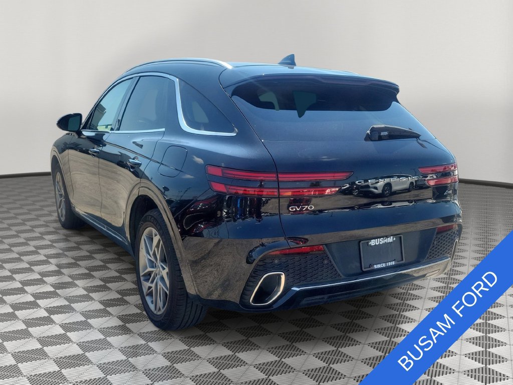 Used 2025 Genesis GV70 2.5T AWD/4WD image 3