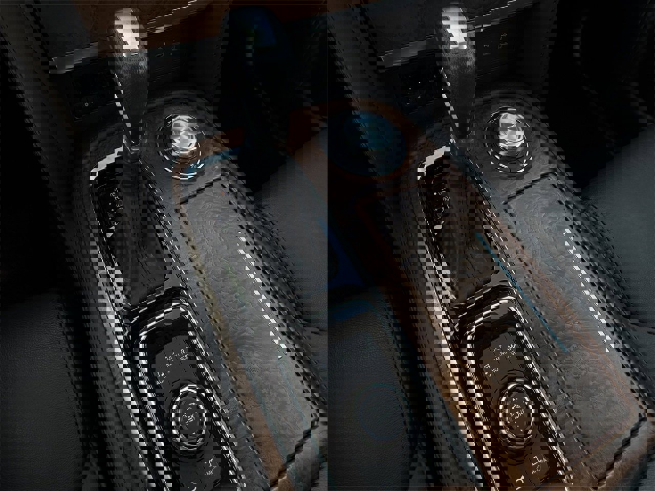 Used 2024 Nissan Armada SL image 21