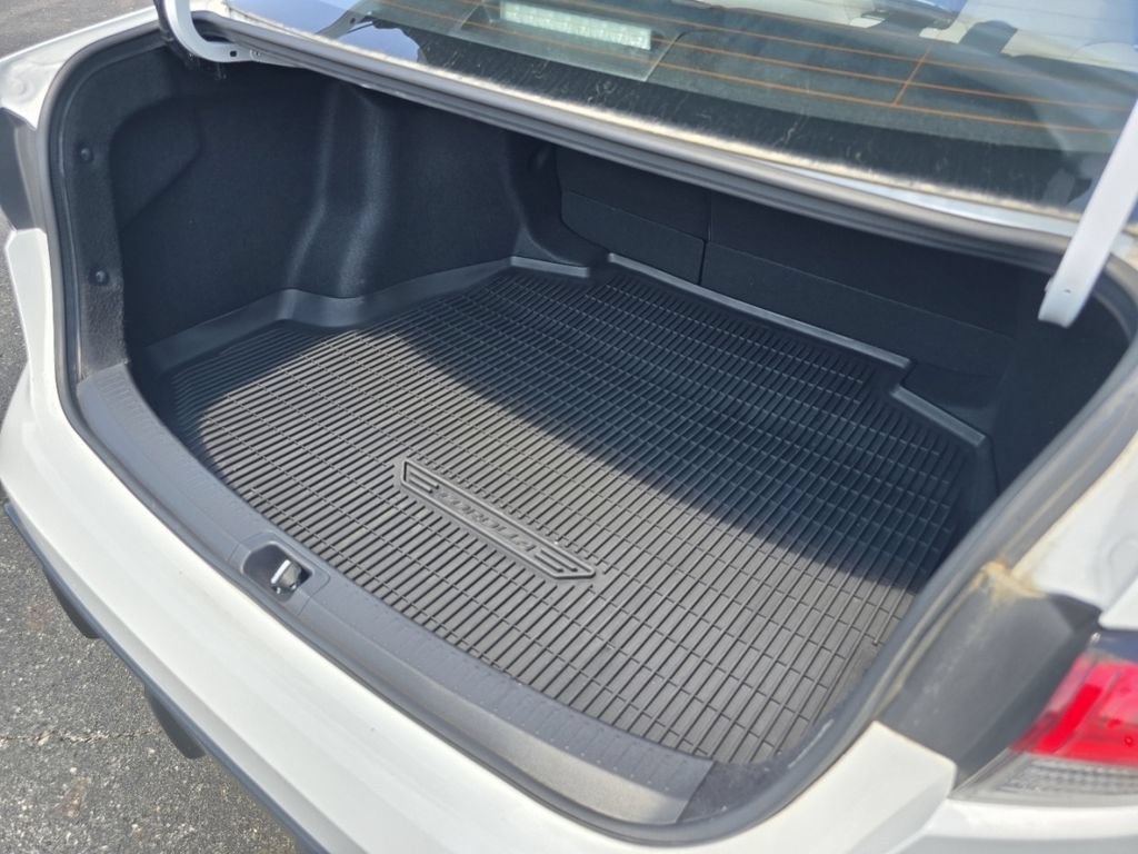 Certified 2024 Toyota Corolla SE FWD image 19