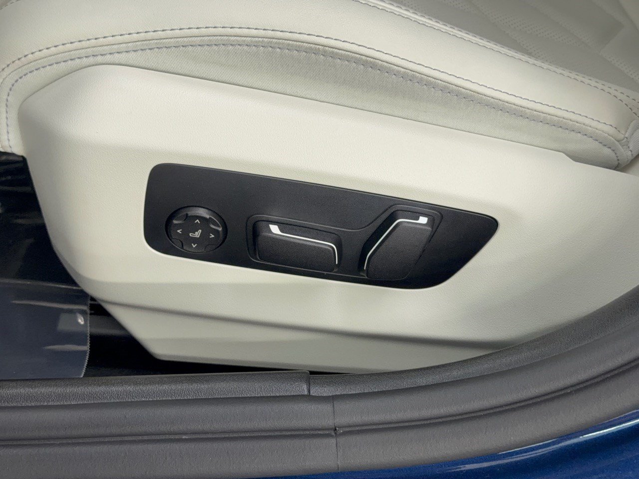 Certified 2026 BMW 530i RWD image 16