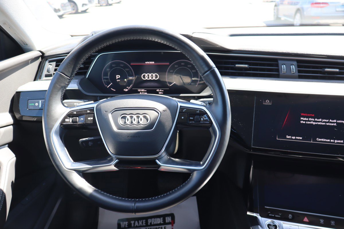 Used 2021 Audi e-tron Premium Plus w/ Premium Plus Package AWD/4WD image 11