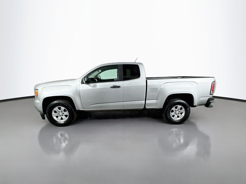 Used 2017 GMC Canyon W/T w/ Convenience Package RWD image 2