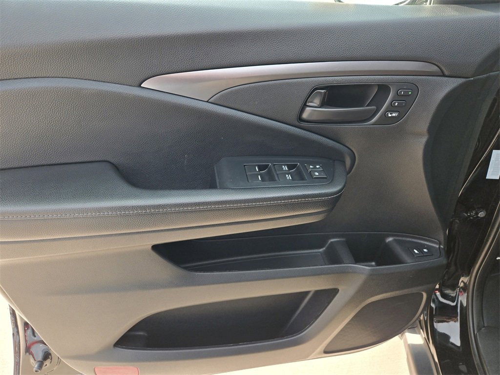 Used 2024 Honda Passport EX-L image 33