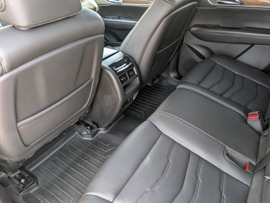 Used 2019 Cadillac XT5 Platinum image 18