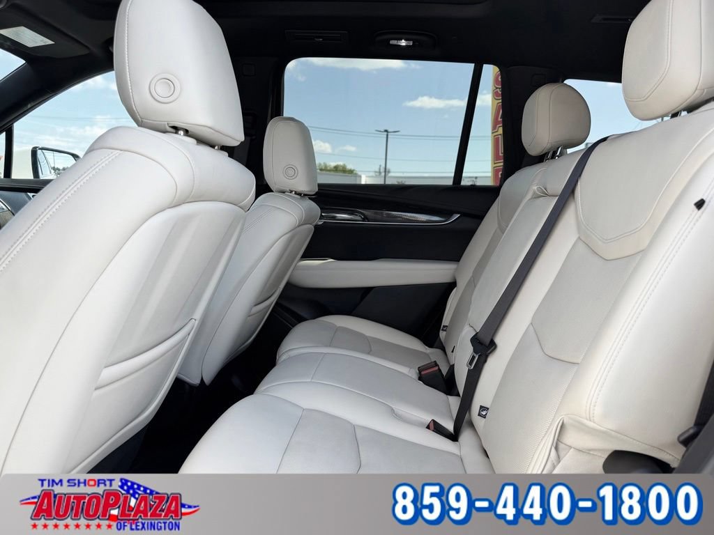 Used 2024 Cadillac XT6 Sport w/ Technology Package AWD/4WD image 28