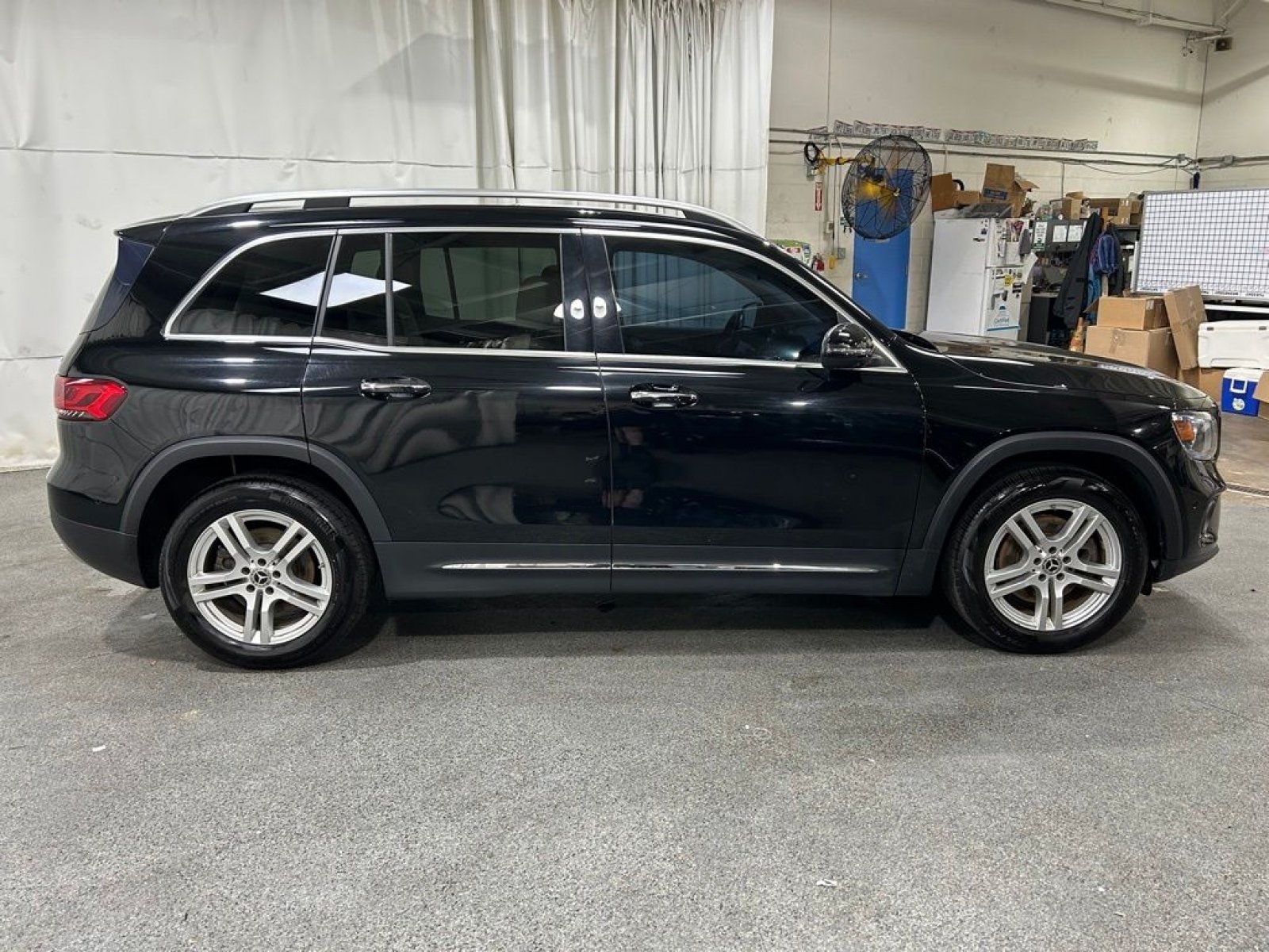 Used 2022 Mercedes-Benz GLB 250 4MATIC image 8