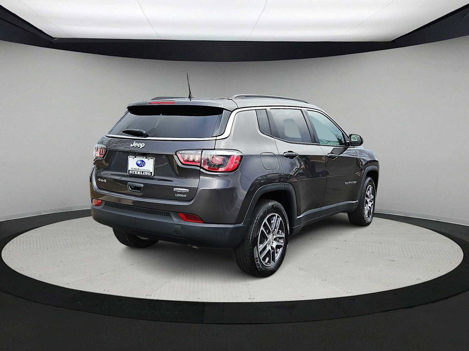 Used 2019 Jeep Compass Latitude w/ Popular Equipment Group image 8