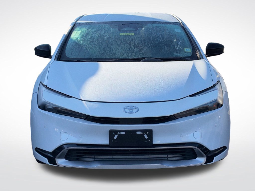 Used 2023 Toyota Prius Prime FWD image 3