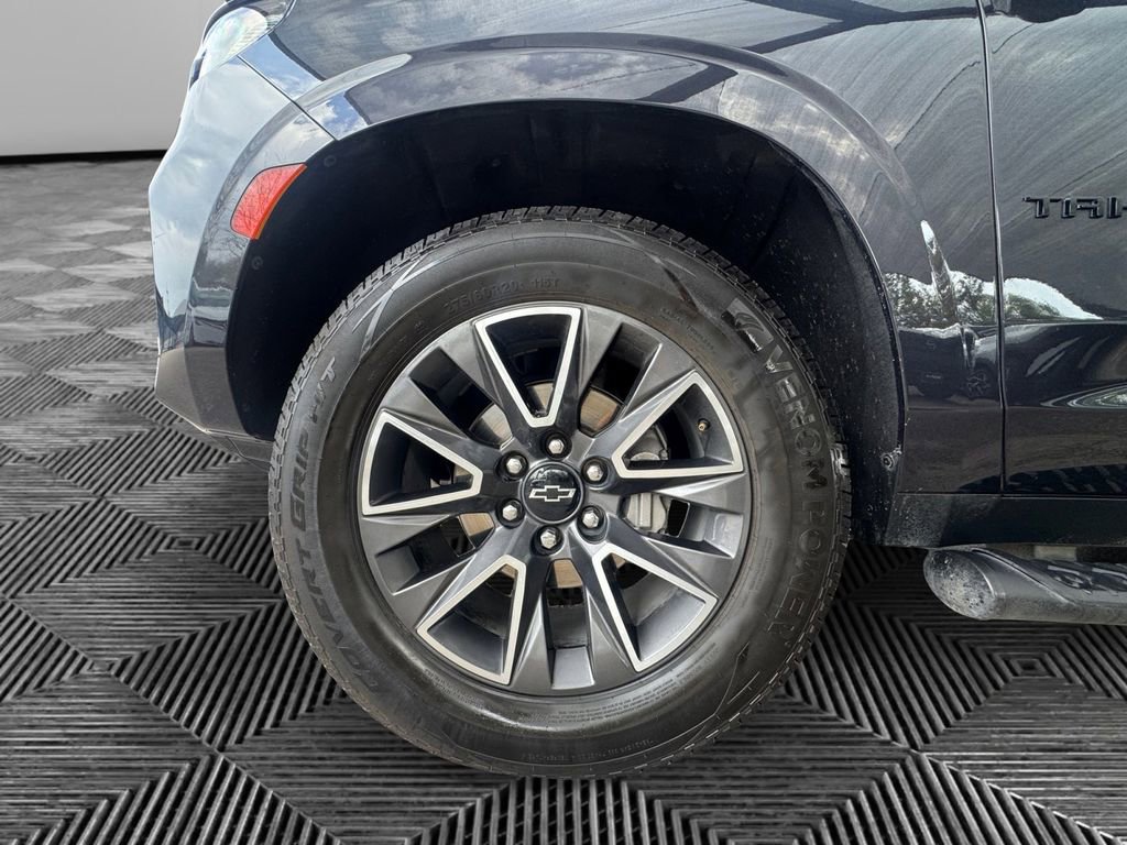Used 2023 Chevrolet Tahoe Z71 w/ Luxury Package image 9