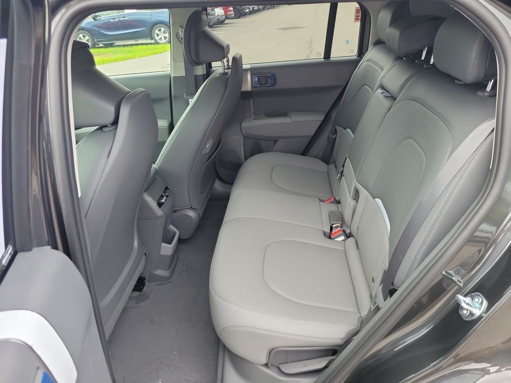 New 2027 Kia EV3 Wind FWD image 15