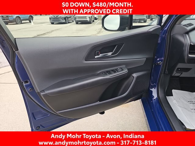 Used 2024 Toyota Prius XLE FWD image 11