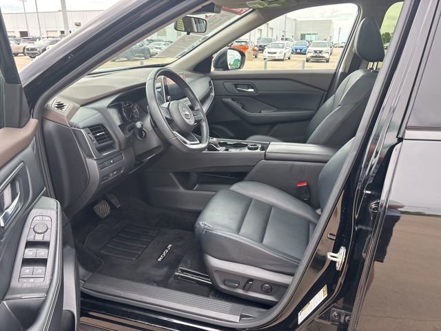 Used 2023 Nissan Rogue SV w/ SV Premium B Package AWD/4WD image 9