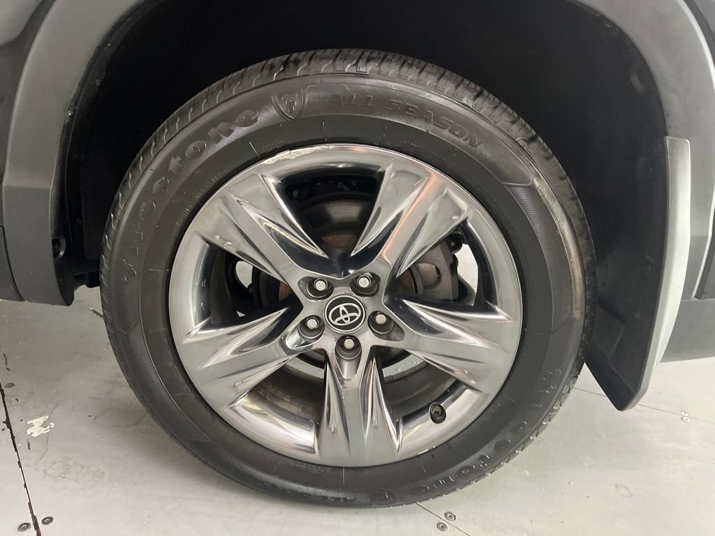Used 2019 Toyota Highlander Limited AWD/4WD image 15