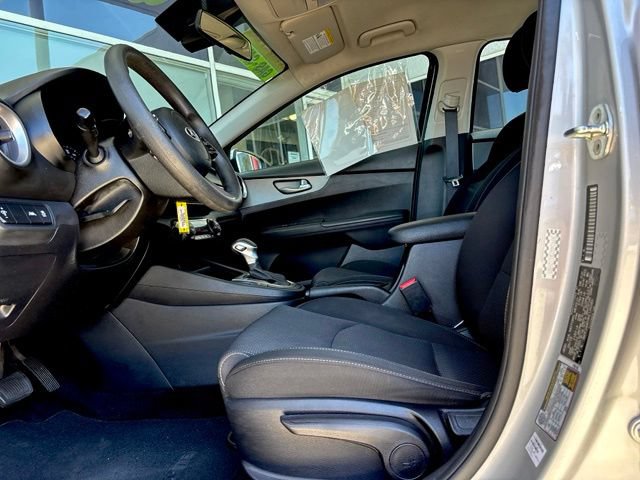 Used 2019 Kia Forte LXS FWD image 12