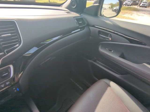 Used 2026 Honda Ridgeline Black Edition image 18