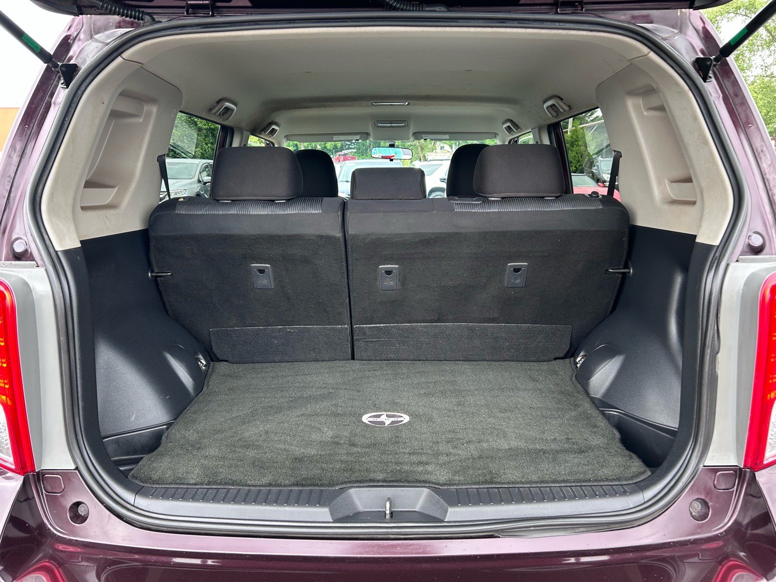 Used 2012 Scion xB FWD image 16
