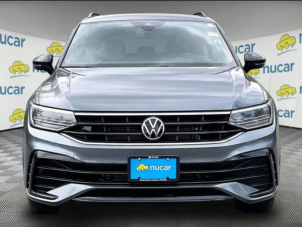 Used 2023 Volkswagen Tiguan SE R-Line AWD/4WD image 2