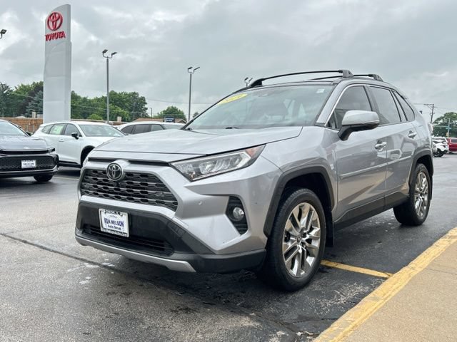 Used 2019 Toyota RAV4 Limited w/ Advanced Technology Package AWD/4WD image 5