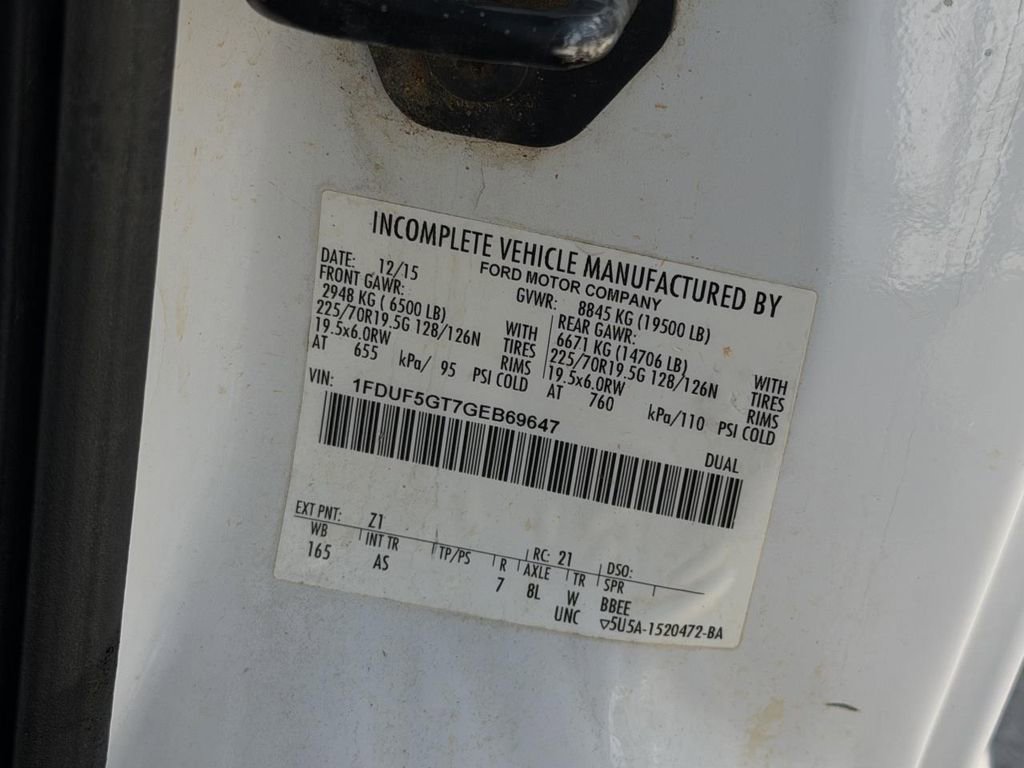 Used 2016 Ford F550 2WD Regular Cab Super Duty image 23