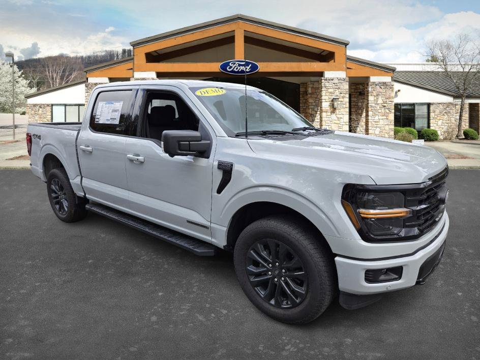 New 2024 Ford F150 XLT w/ Equipment Group 302A MID image 3