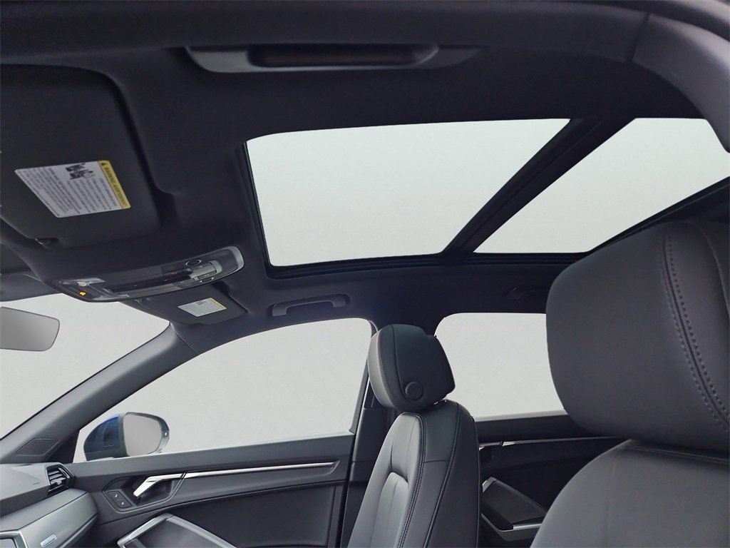 New 2025 Audi Q3 2.0T Premium image 8