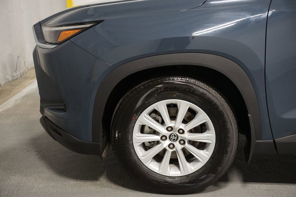 Certified 2024 Toyota Grand Highlander XLE image 5