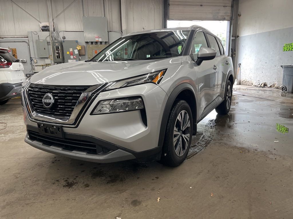 Certified 2023 Nissan Rogue SV w/ SV Premium B Package AWD/4WD image 1