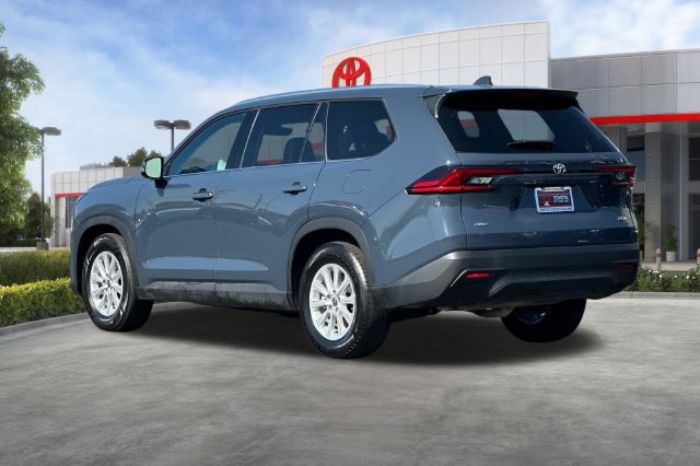 Used 2025 Toyota Grand Highlander AWD image 6