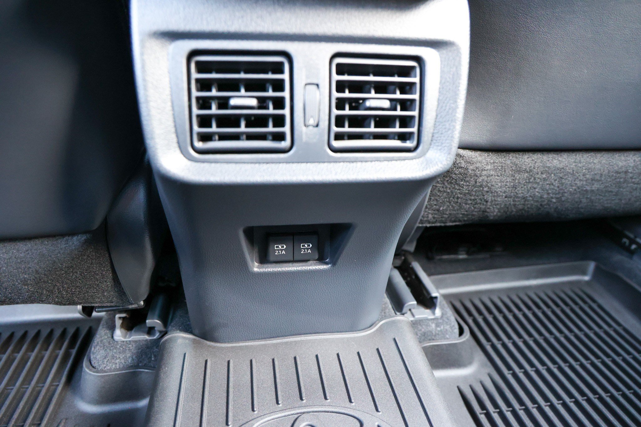 Certified 2022 Toyota Venza XLE AWD/4WD image 43