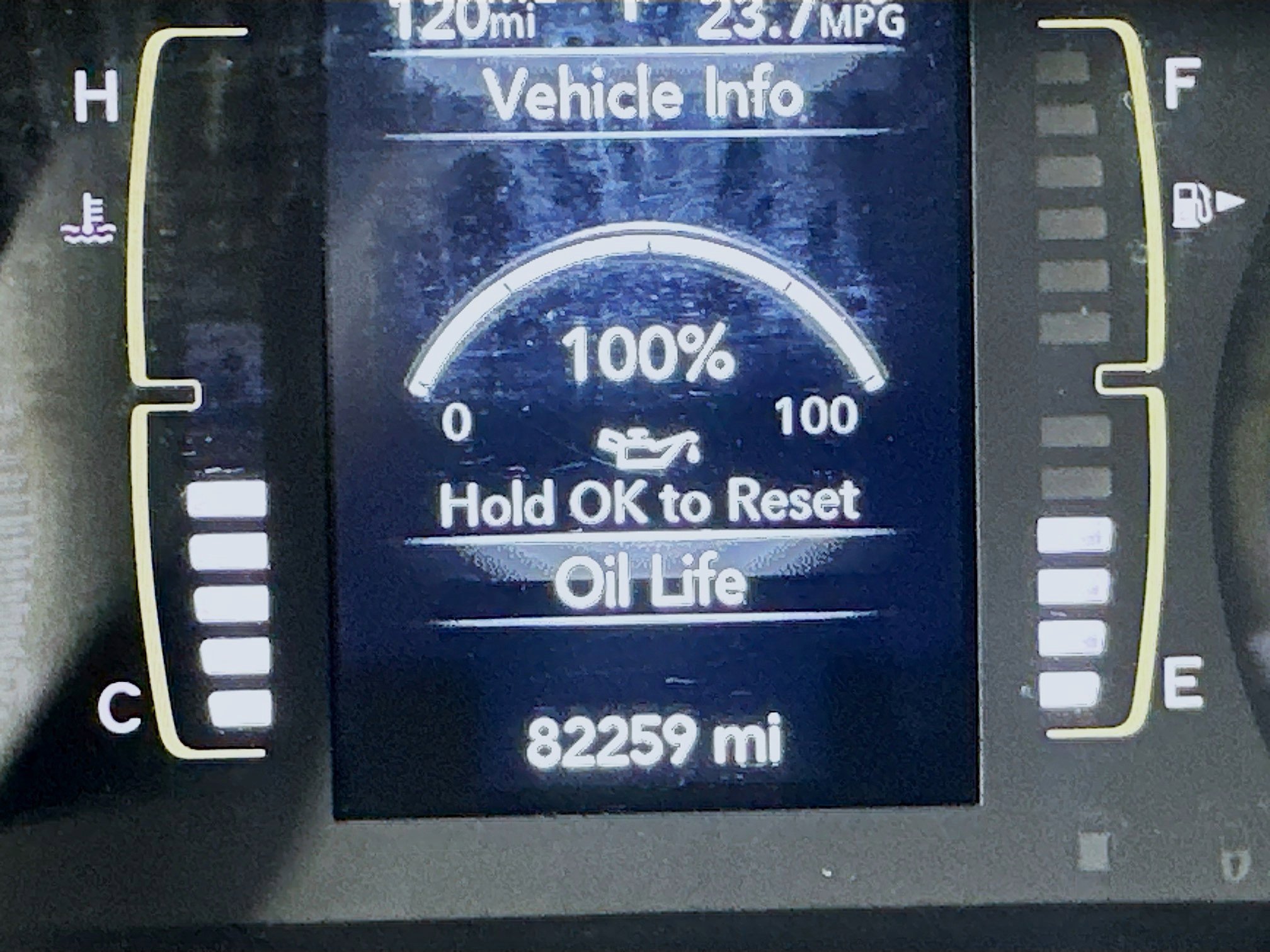 Used 2020 Jeep Cherokee Latitude Plus FWD image 18