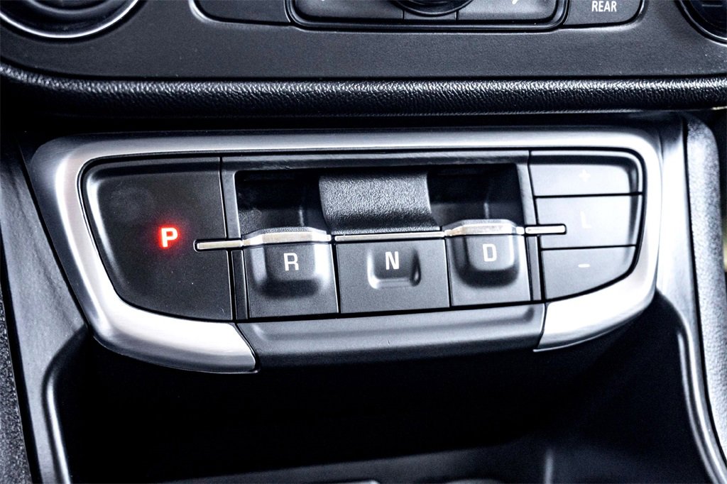 Used 2024 GMC Terrain SLT image 26