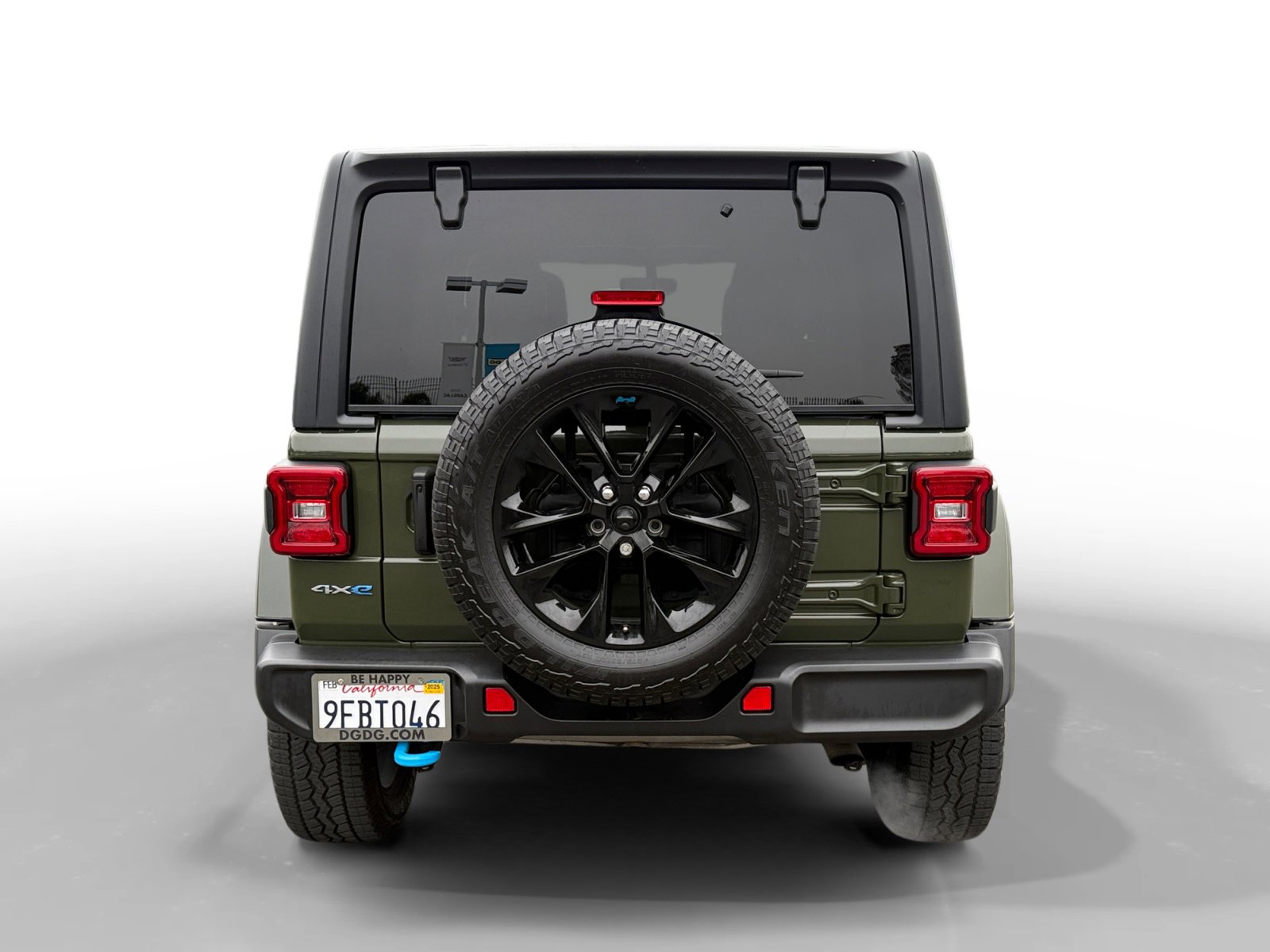 Used 2023 Jeep Wrangler Unlimited Sahara image 4