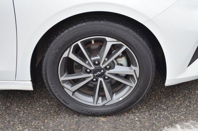Used 2023 Kia Forte LXS image 10