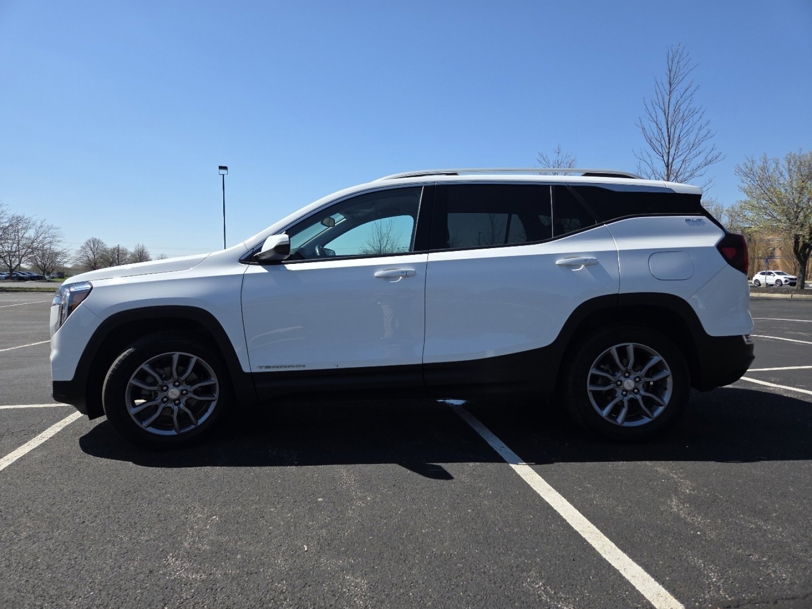 Used 2023 GMC Terrain SLT image 15